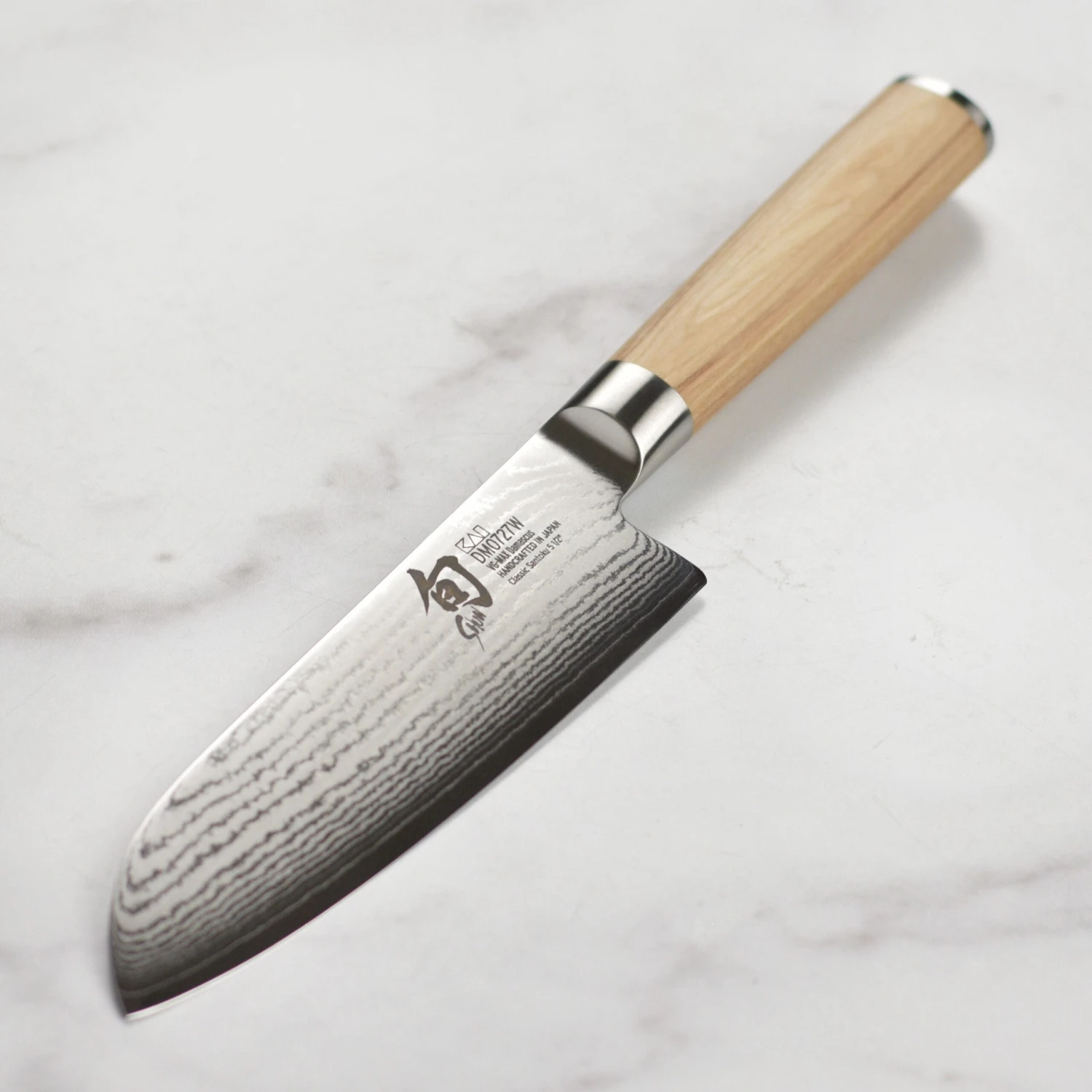Shun Classic Blonde 5.5" Santoku Knife 5 Shun Classic Blonde 5.5" Santoku Knife - Image 5